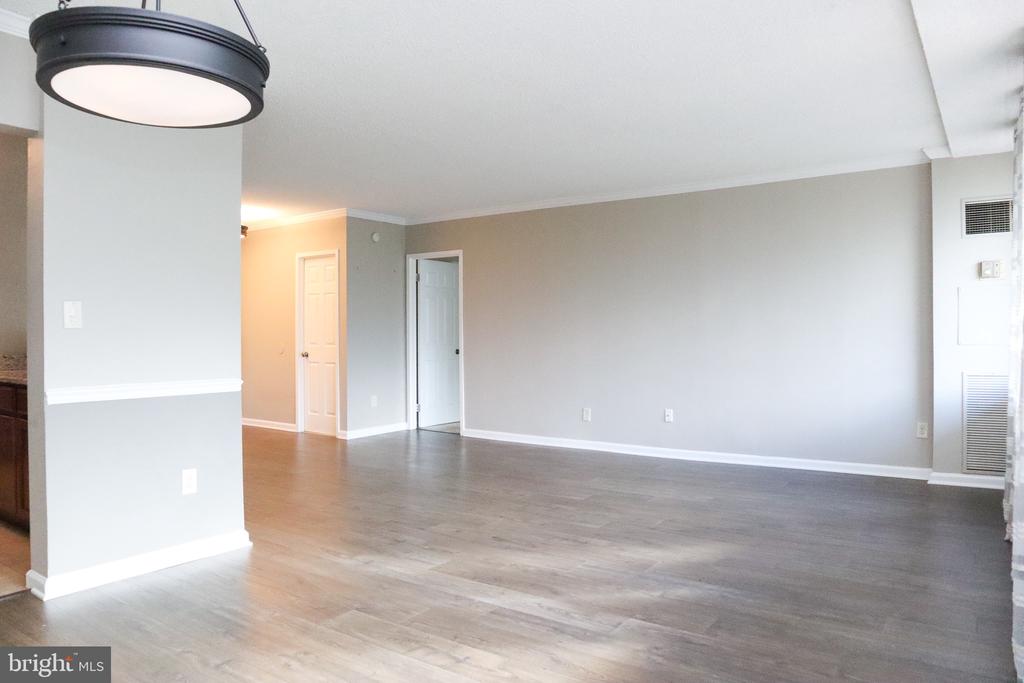 5500 HOLMES RUN PARKWAY 402