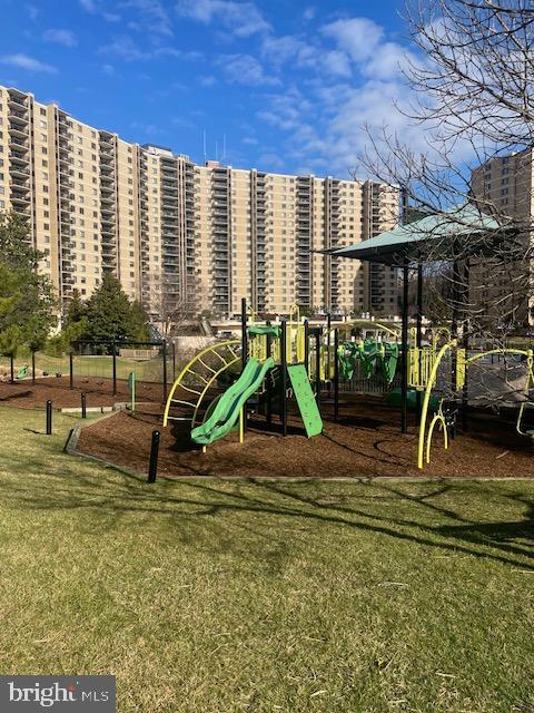 307 YOAKUM PARKWAY 1007