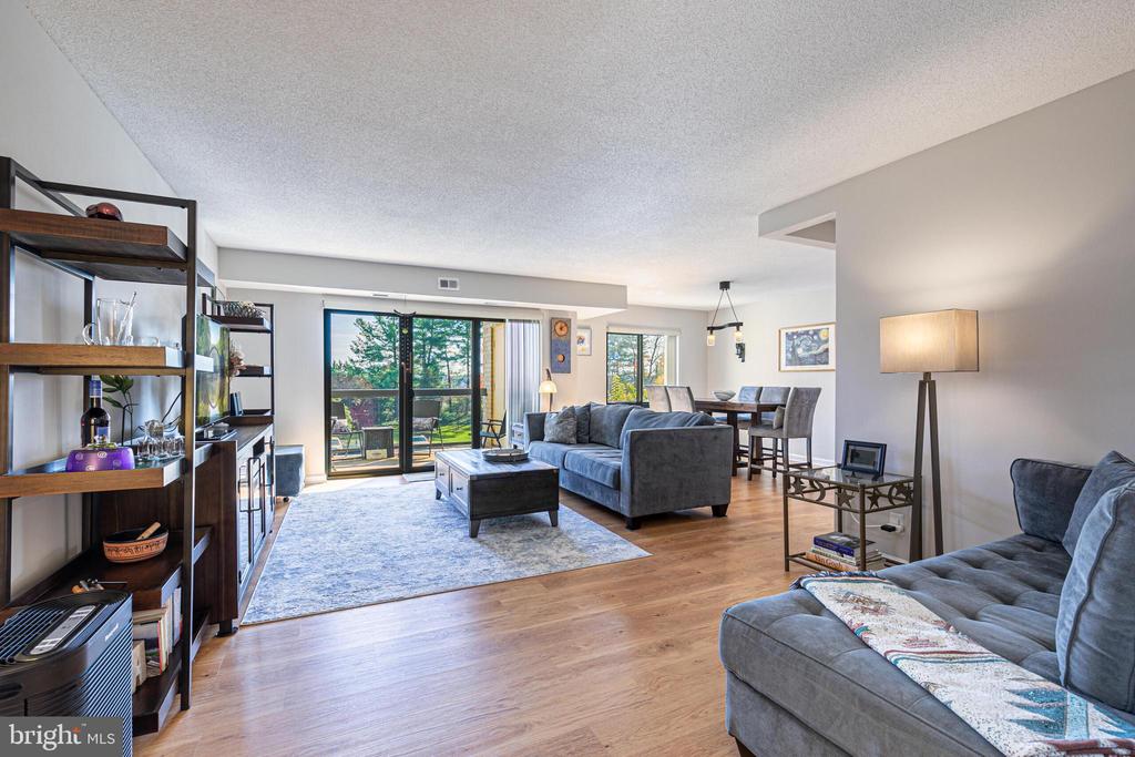 203 YOAKUM PARKWAY 218