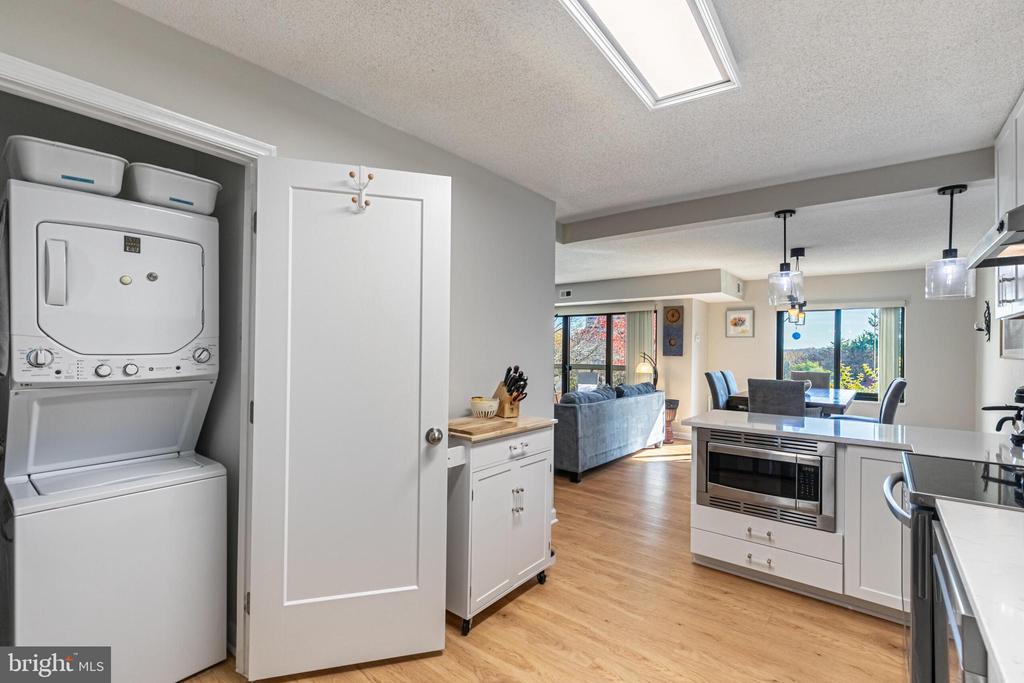 203 YOAKUM PARKWAY 218
