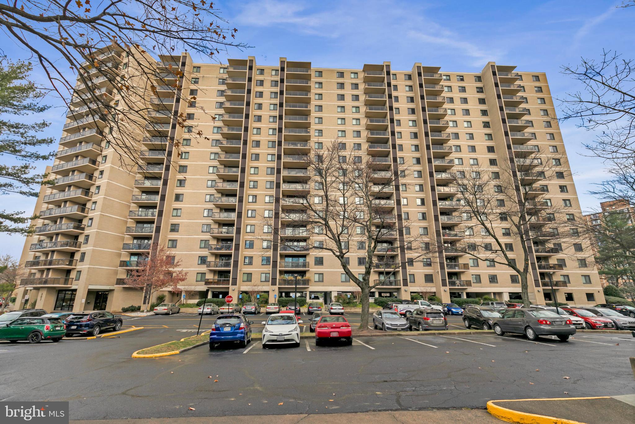 307 YOAKUM PARKWAY 624
