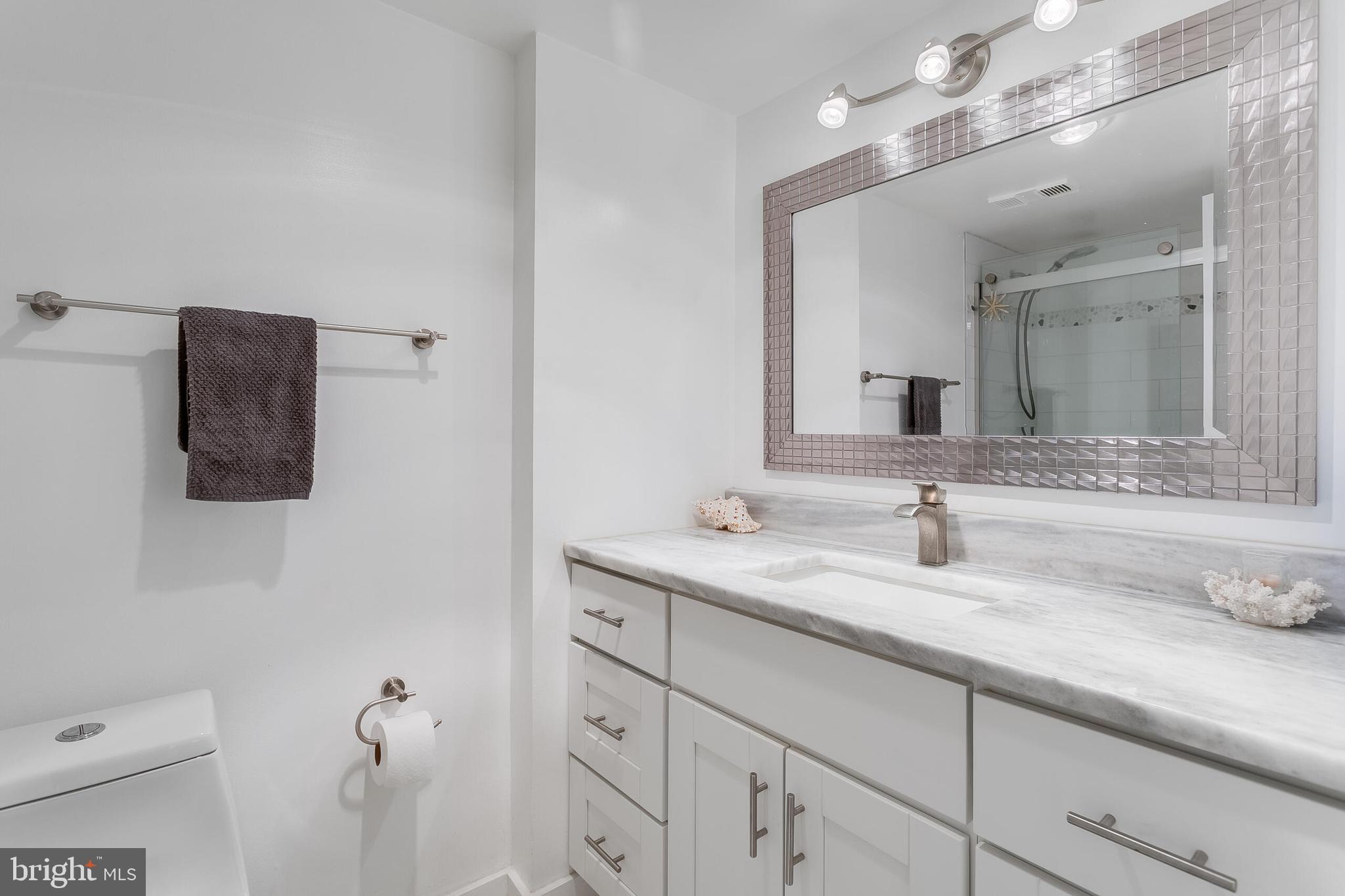 307 YOAKUM PARKWAY 1107
