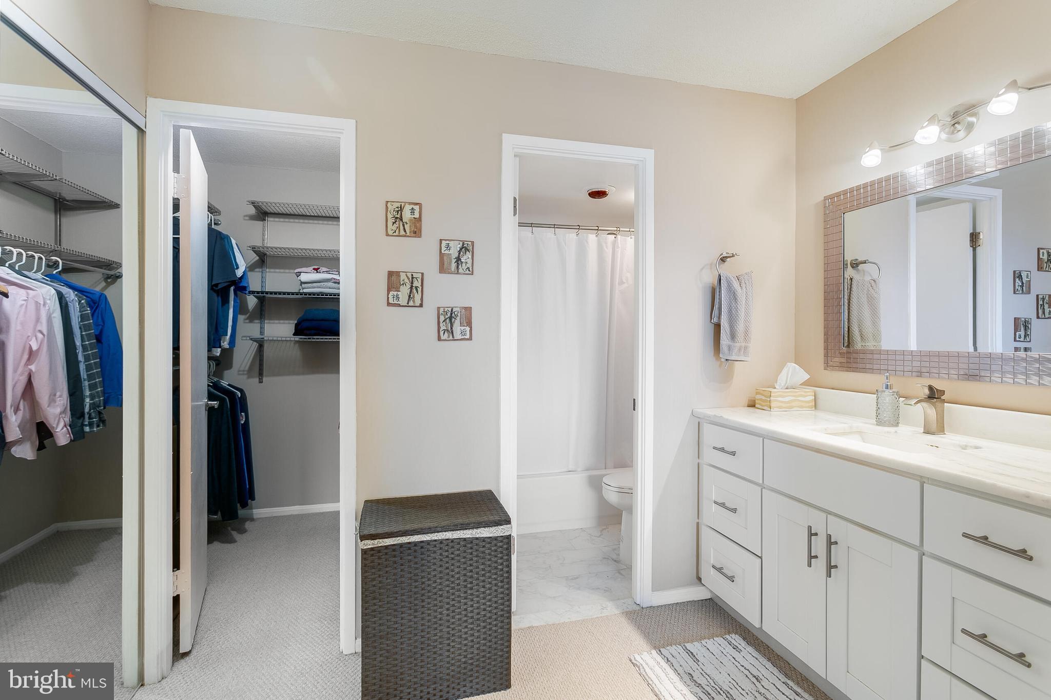 307 YOAKUM PARKWAY 1107