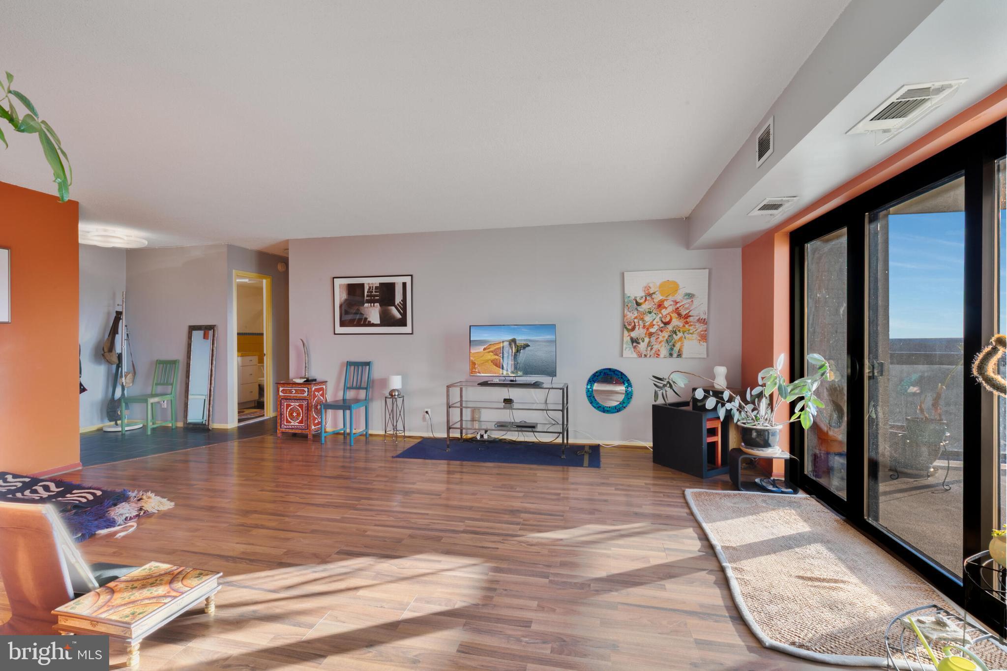 307 YOAKUM PARKWAY 1518