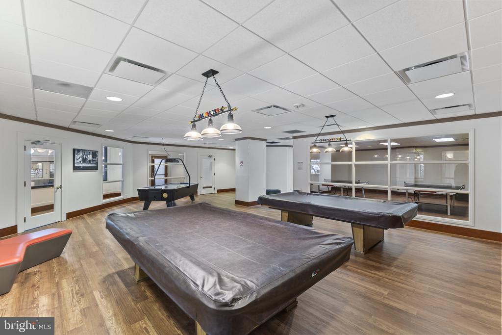 205 YOAKUM PARKWAY 1017