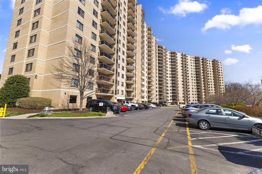 205 YOAKUM PARKWAY 1017