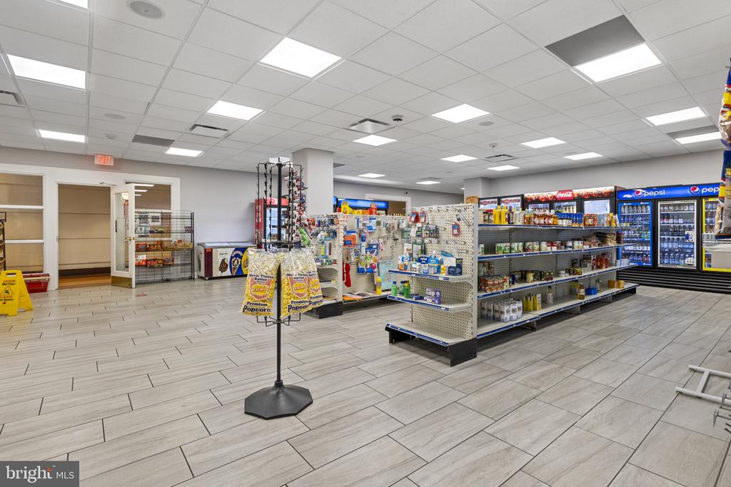 205 YOAKUM PARKWAY 1017