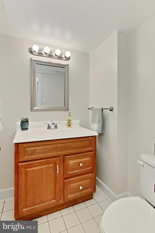 307 YOAKUM PARKWAY 1206