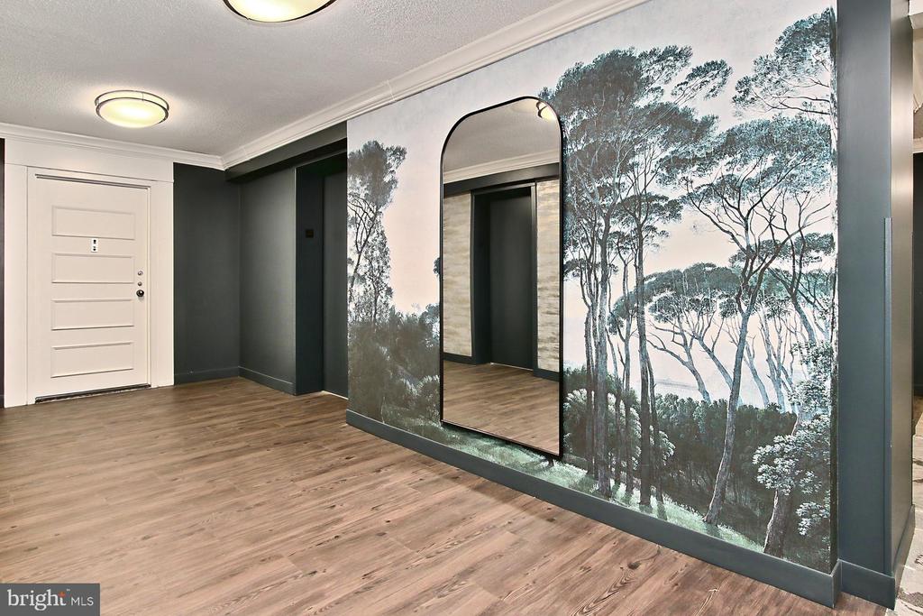 307 YOAKUM PARKWAY 1206