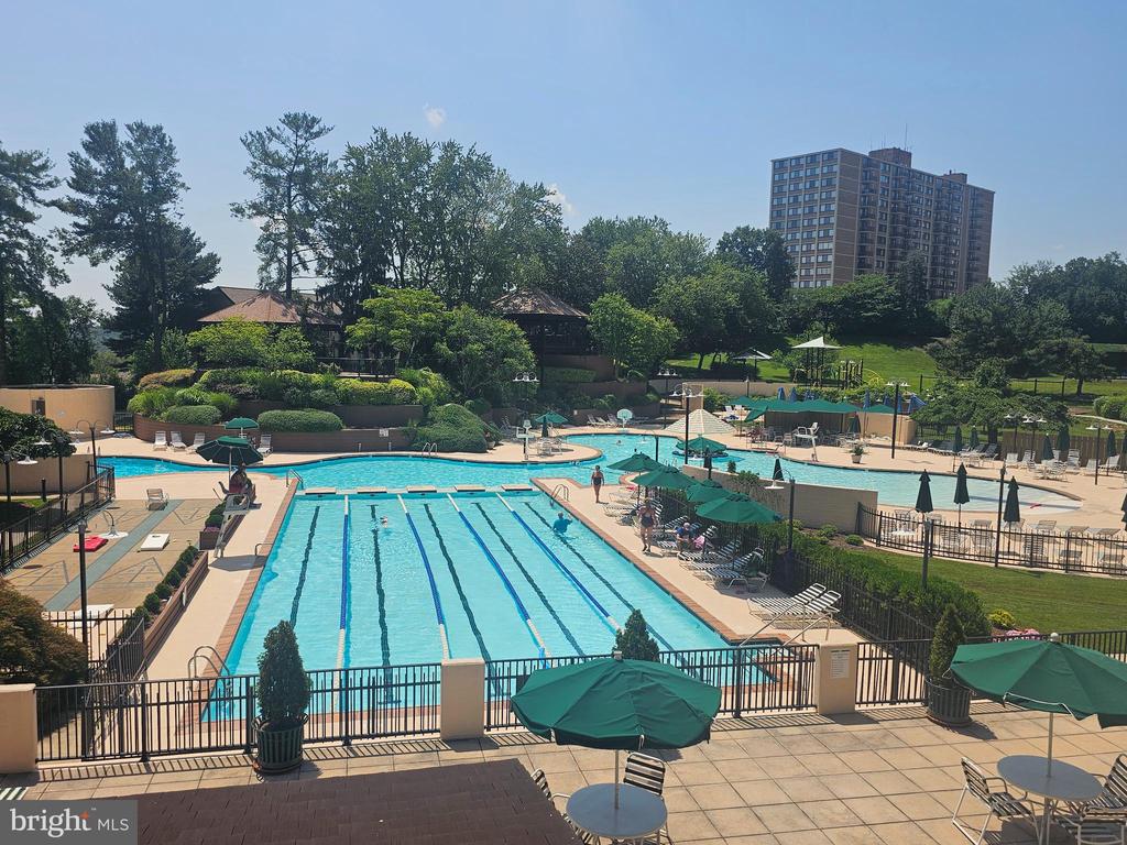 307 YOAKUM PARKWAY 716