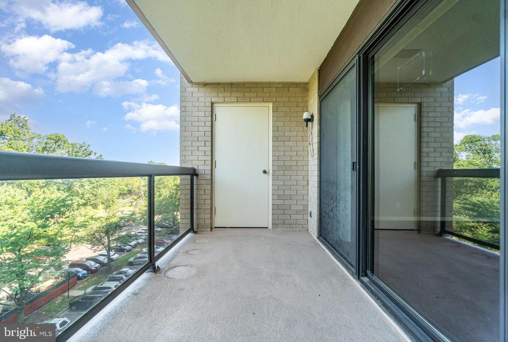 307 YOAKUM PARKWAY 716