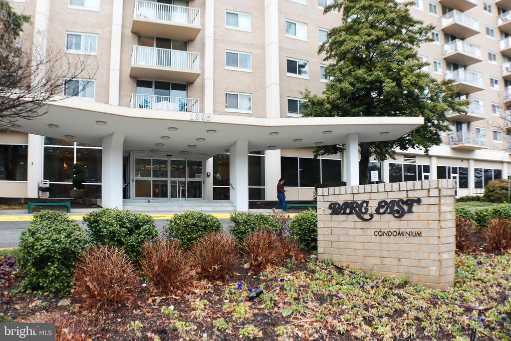 1225 MARTHA CUSTIS DRIVE 1417