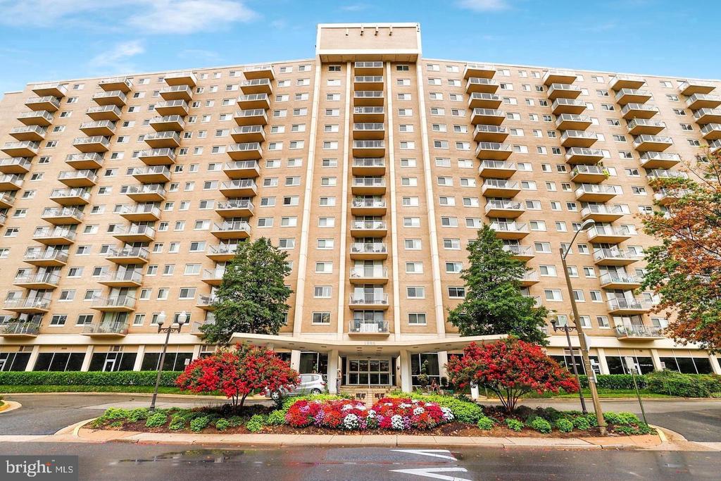 1225 MARTHA CUSTIS DRIVE 1417