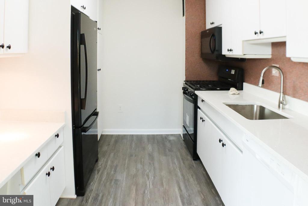 1225 MARTHA CUSTIS DRIVE 1417