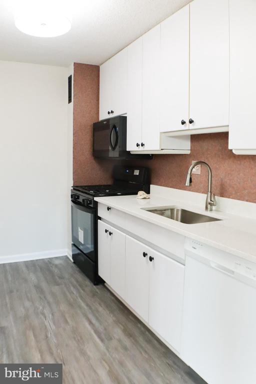 1225 MARTHA CUSTIS DRIVE 1417