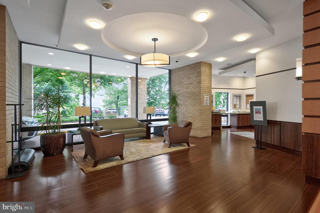 309 YOAKUM PARKWAY 503