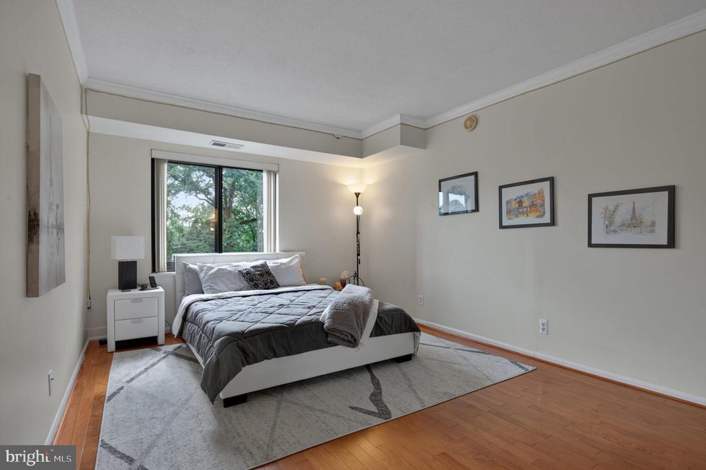 309 YOAKUM PARKWAY 503