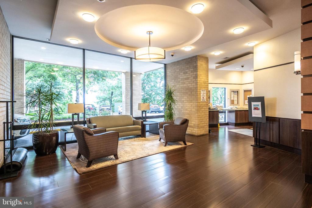 309 YOAKUM PARKWAY 503