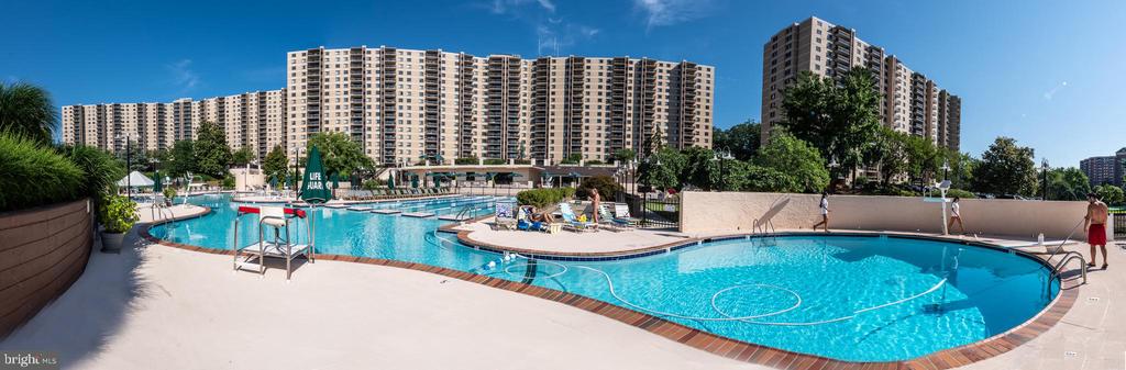 203 YOAKUM PARKWAY 215