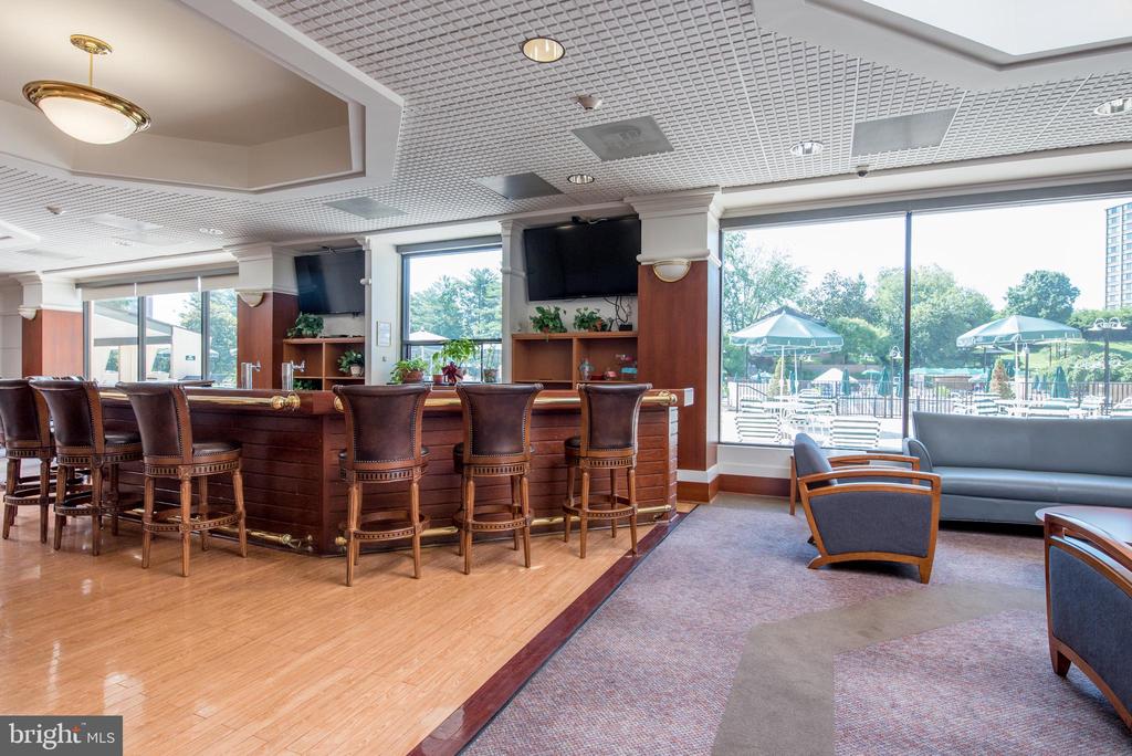 203 YOAKUM PARKWAY 215