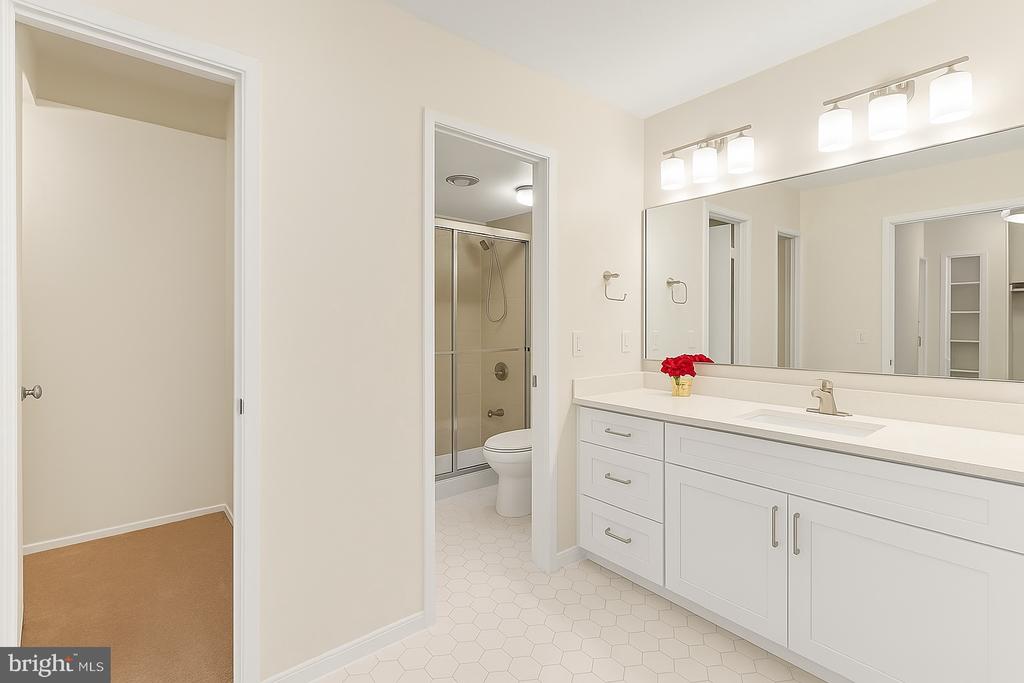 205 YOAKUM PARKWAY 822