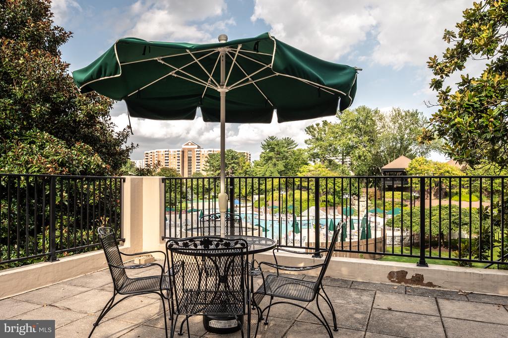 307 YOAKUM PARKWAY 1808