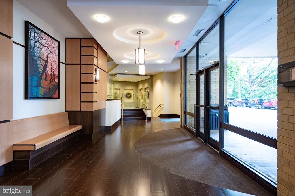 307 YOAKUM PARKWAY 1808