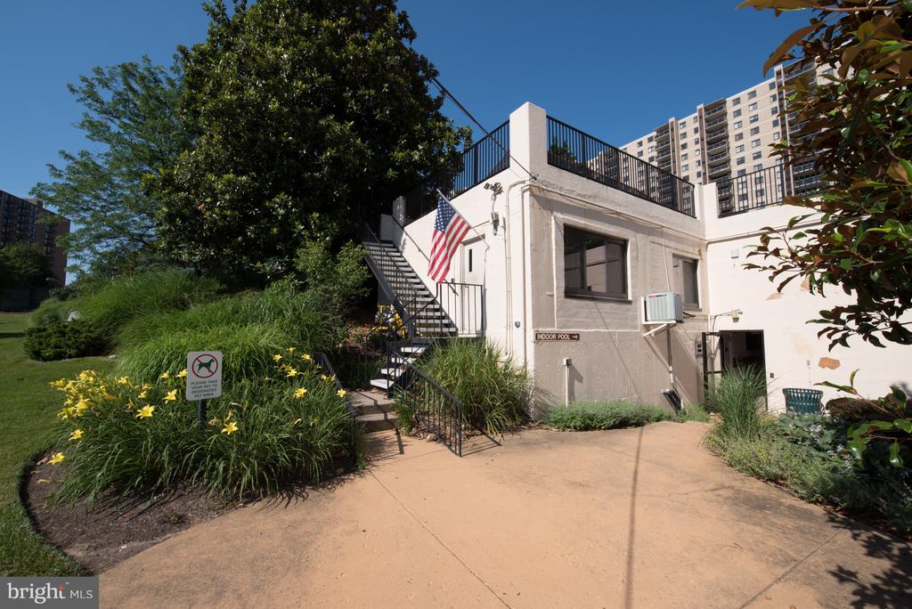 307 YOAKUM PARKWAY 1808