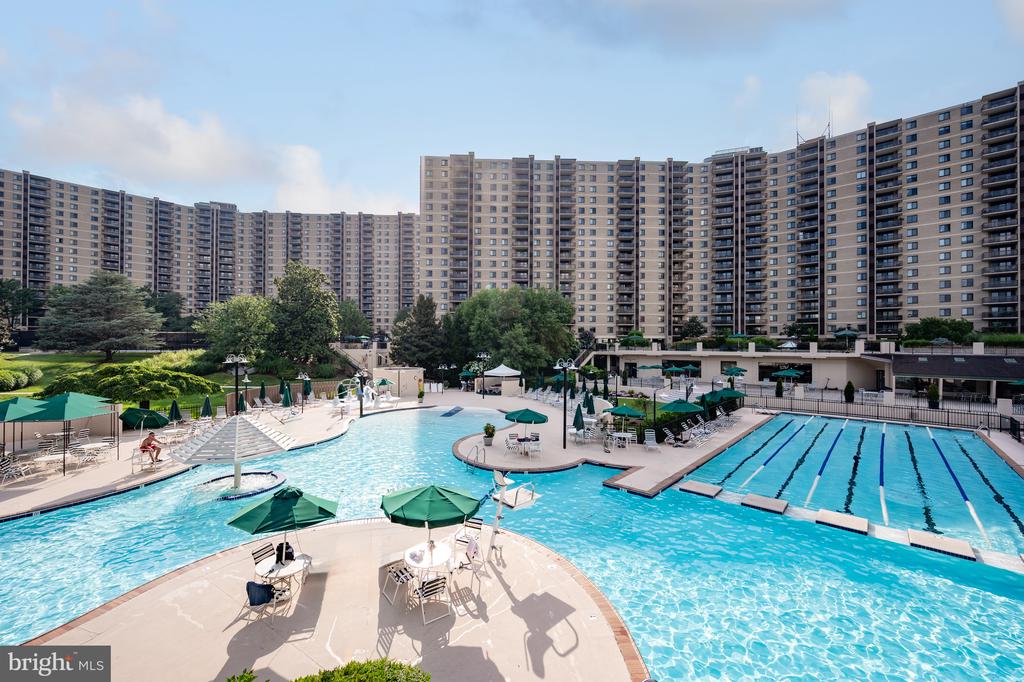 307 YOAKUM PARKWAY 1808