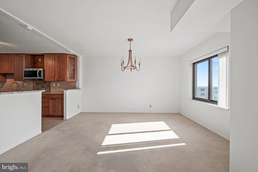 307 YOAKUM PARKWAY 1808