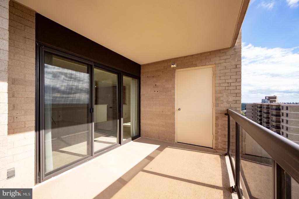 307 YOAKUM PARKWAY 1808