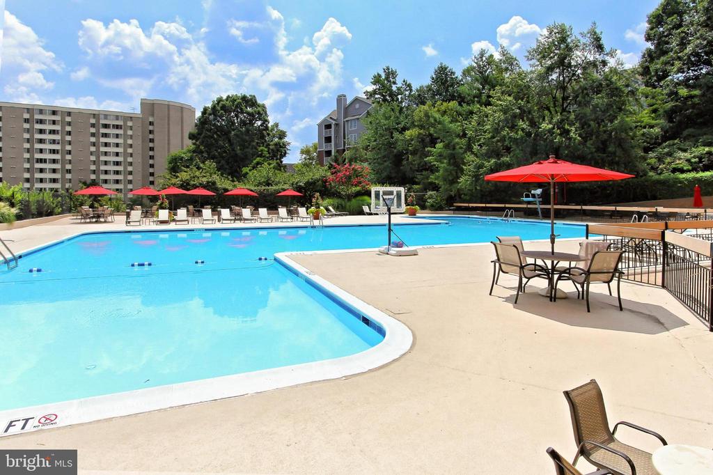 5500 HOLMES RUN PARKWAY 210