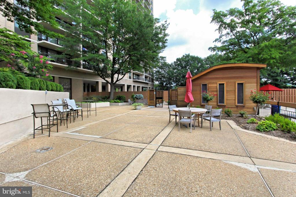 5500 HOLMES RUN PARKWAY 210