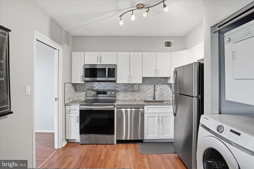 5500 HOLMES RUN PARKWAY 703
