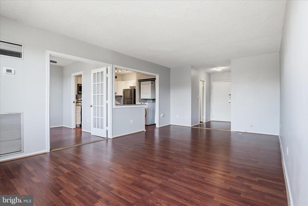 5500 HOLMES RUN PARKWAY 703