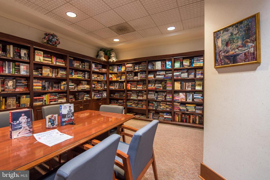 203 YOAKUM PARKWAY 512