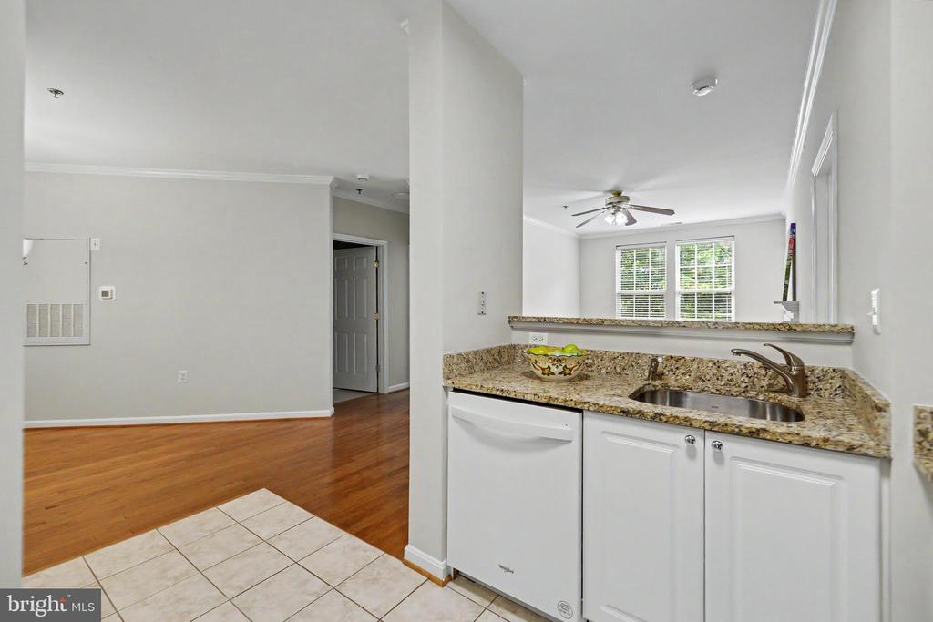 171 SOMERVELLE STREET Unit: 205
