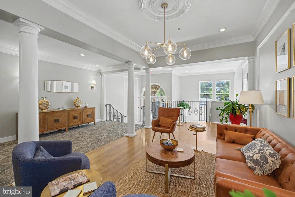 171 SOMERVELLE STREET Unit: 205