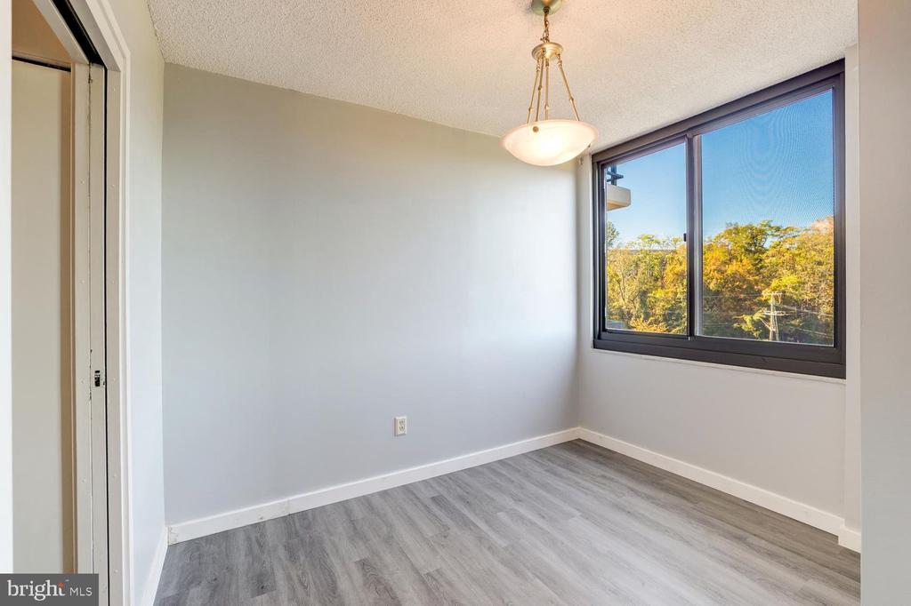 5500 HOLMES RUN PARKWAY Unit: 601