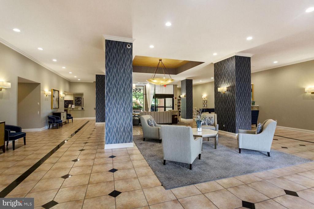 5500 HOLMES RUN PARKWAY Unit: 601
