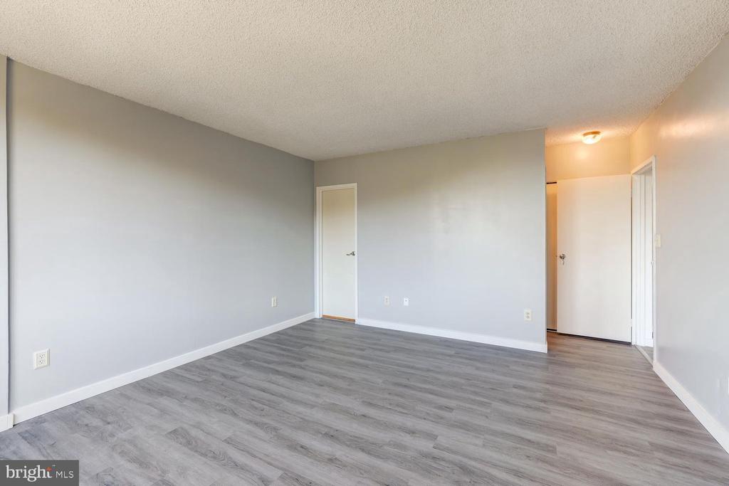 5500 HOLMES RUN PARKWAY Unit: 601