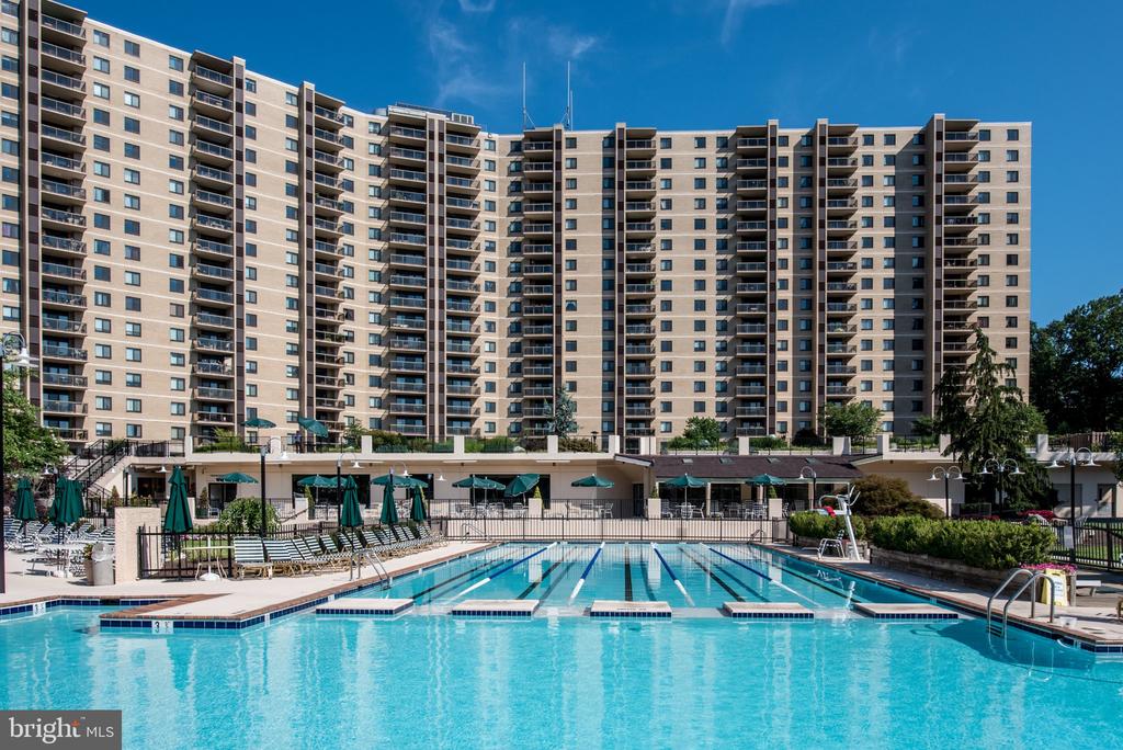 205 YOAKUM PARKWAY Unit: 1711