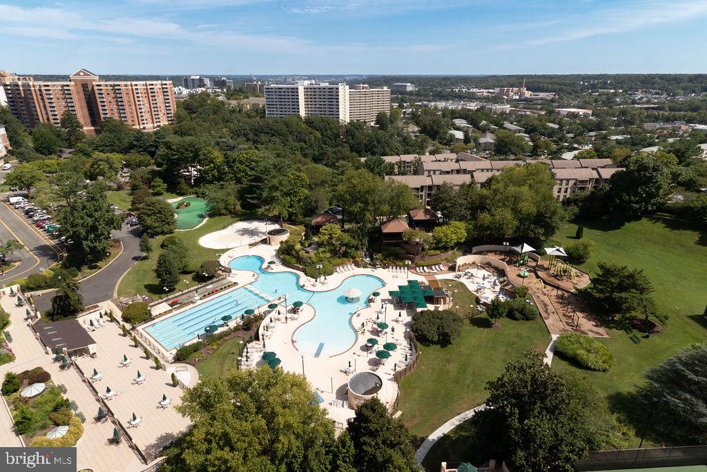 205 YOAKUM PARKWAY Unit: 1711