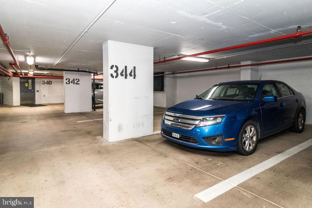 205 YOAKUM PARKWAY Unit: 1711