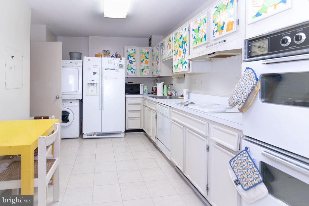 205 YOAKUM PARKWAY Unit: 1711