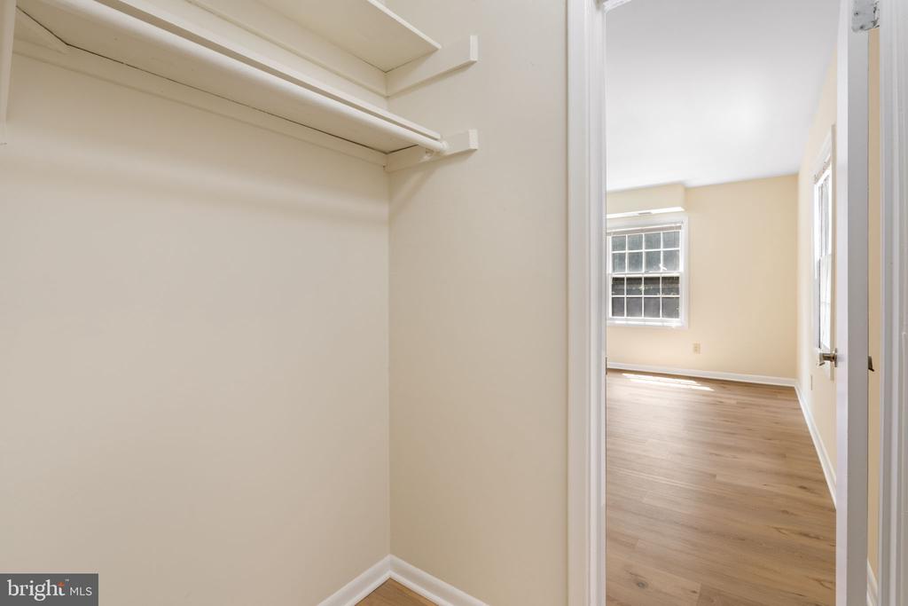 3901 LYNDHURST DRIVE 201