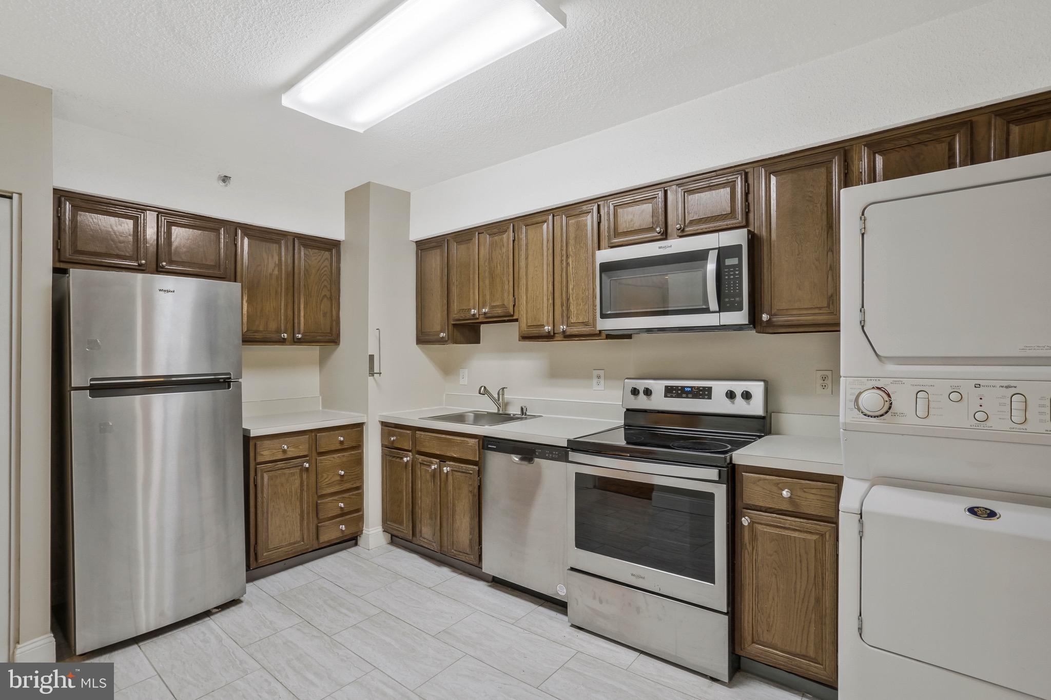 3713 S GEORGE MASON DRIVE 409W