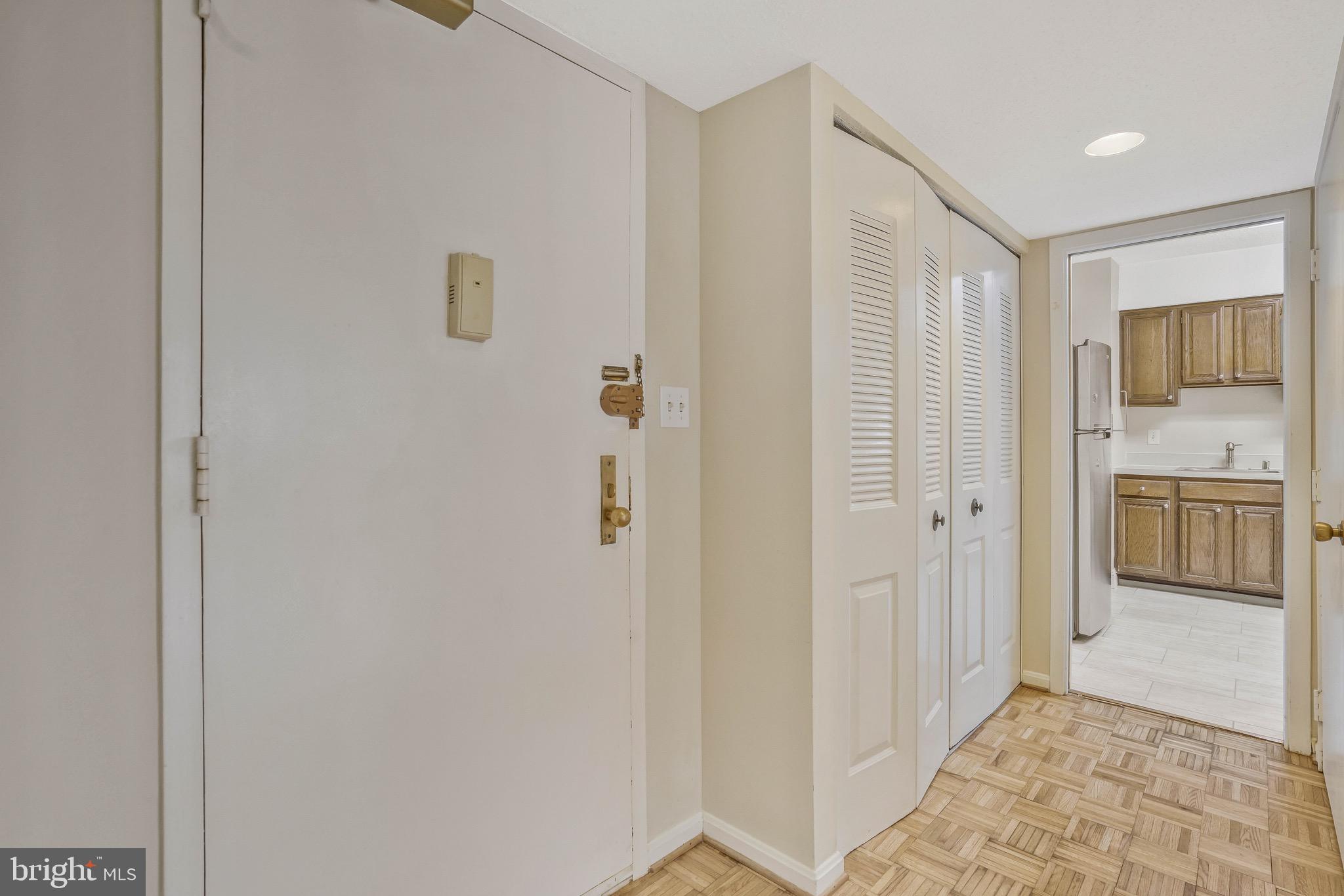 3713 S GEORGE MASON DRIVE 409W