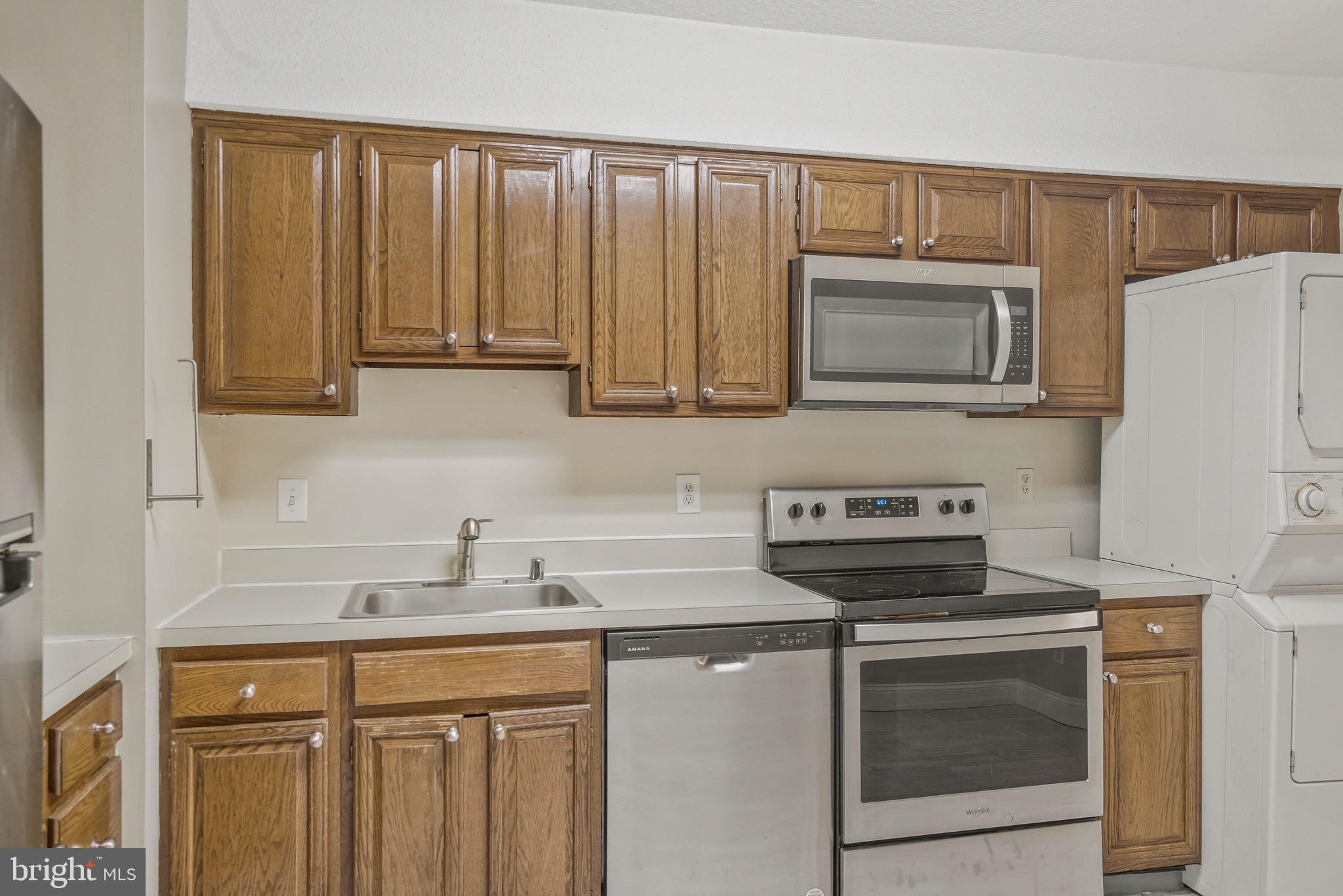 3713 S GEORGE MASON DRIVE 409W