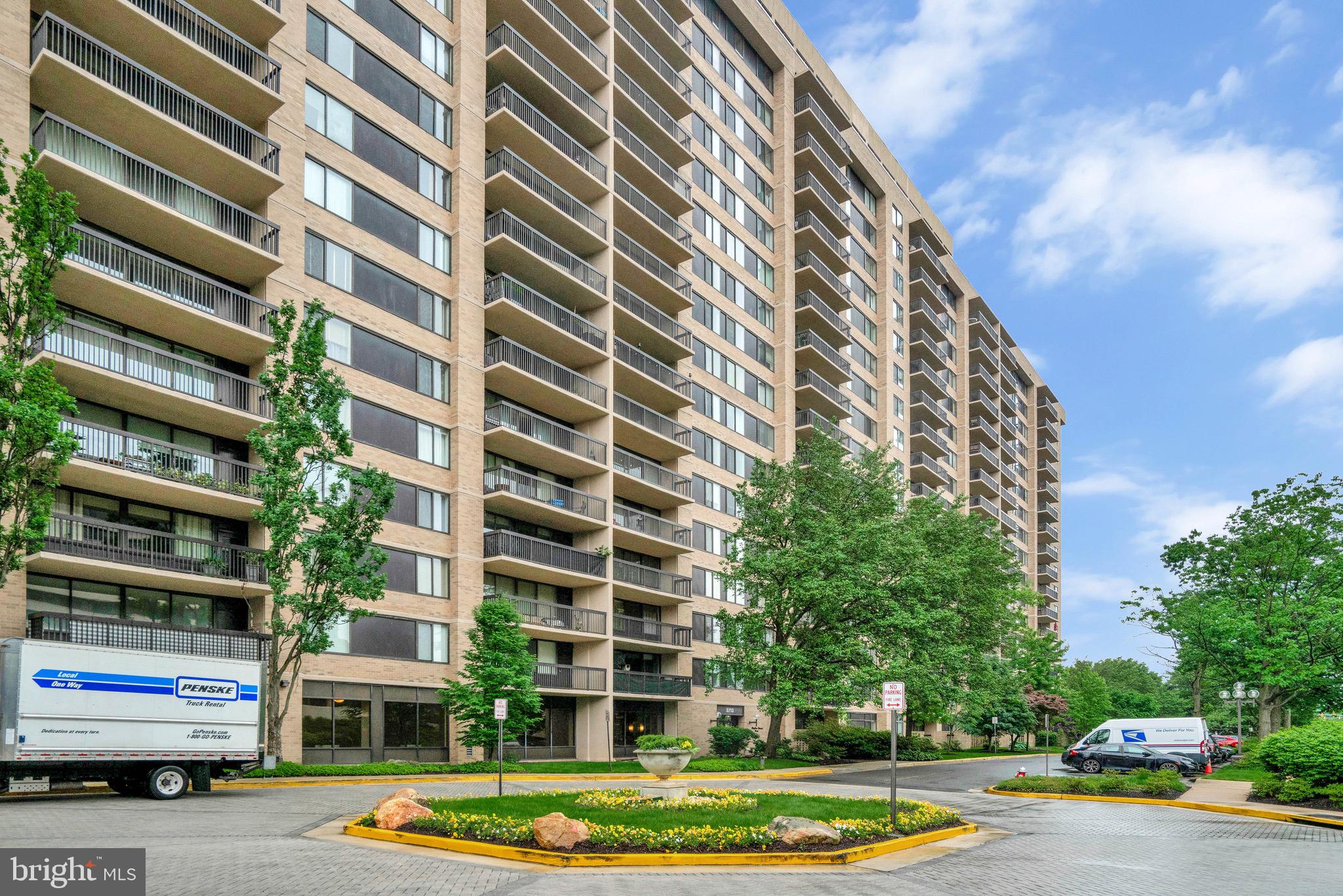 3713 S GEORGE MASON DRIVE 409W
